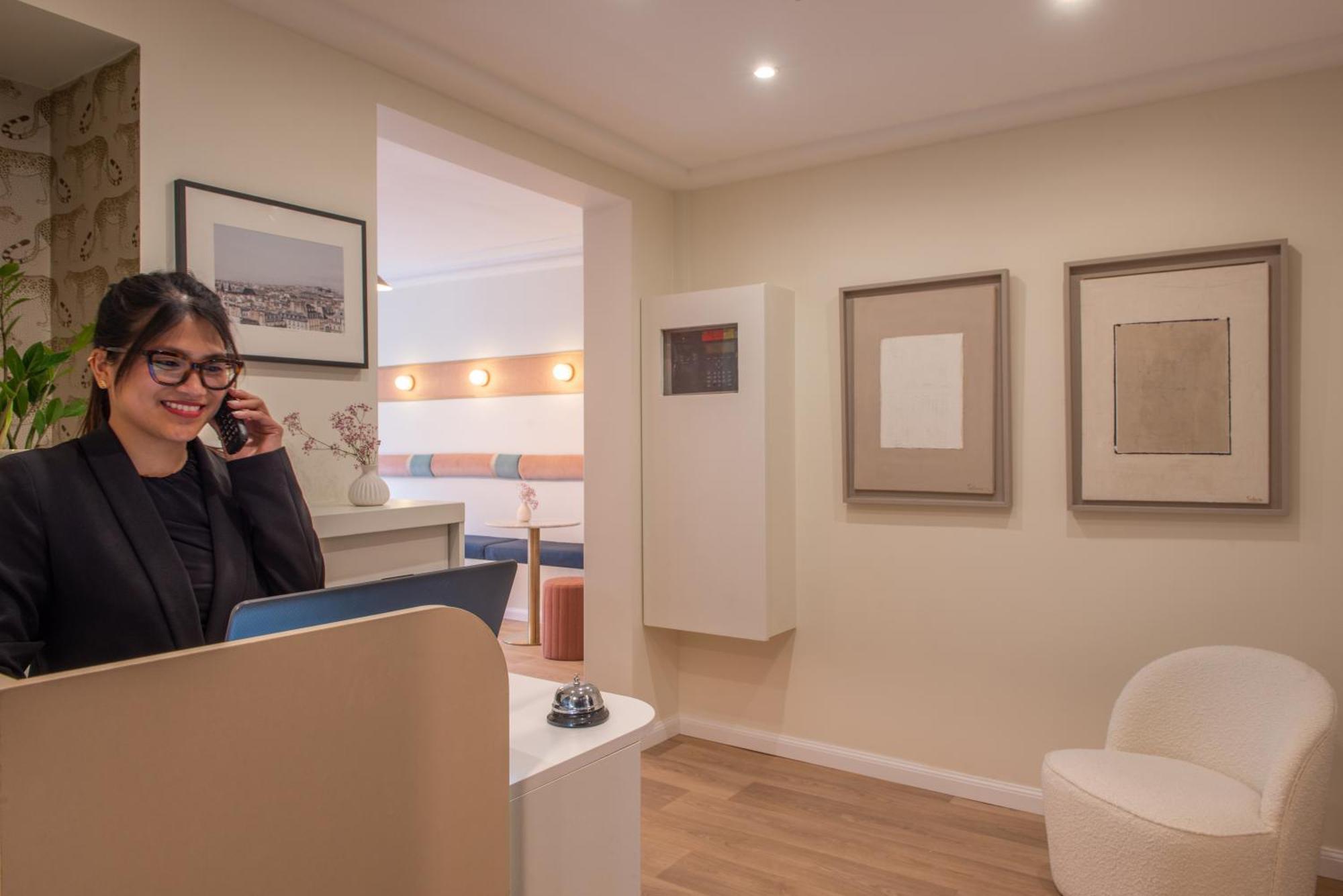 Hotel Avama Prony Париж Экстерьер фото